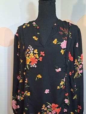 Old Navy Black Floral V-Neck Tunic Blouse
